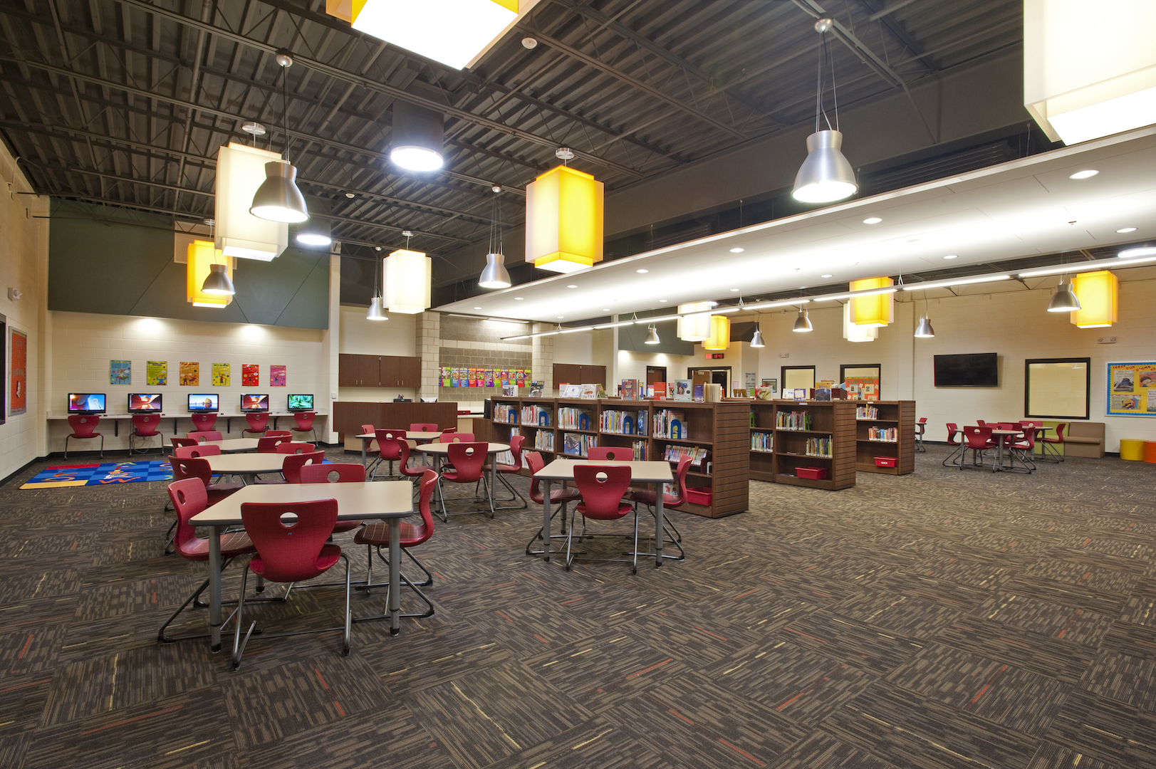 USD 500 Kansas City Elementary Schools - McKinley Media Center