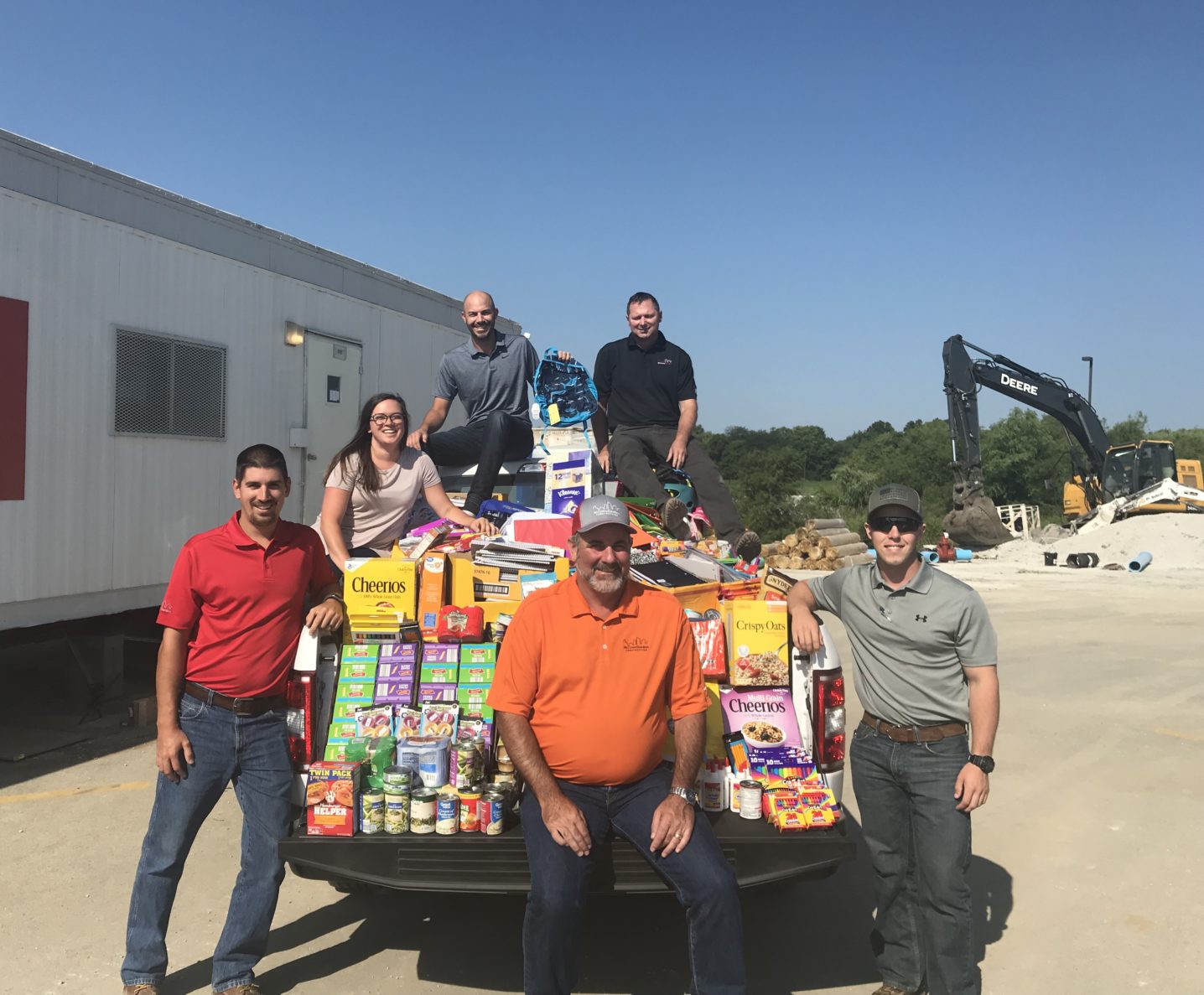 The Belton High School project team worked with our trade partners to collect food and school supplies for the Belton, Missouri Chamber of Commerce.