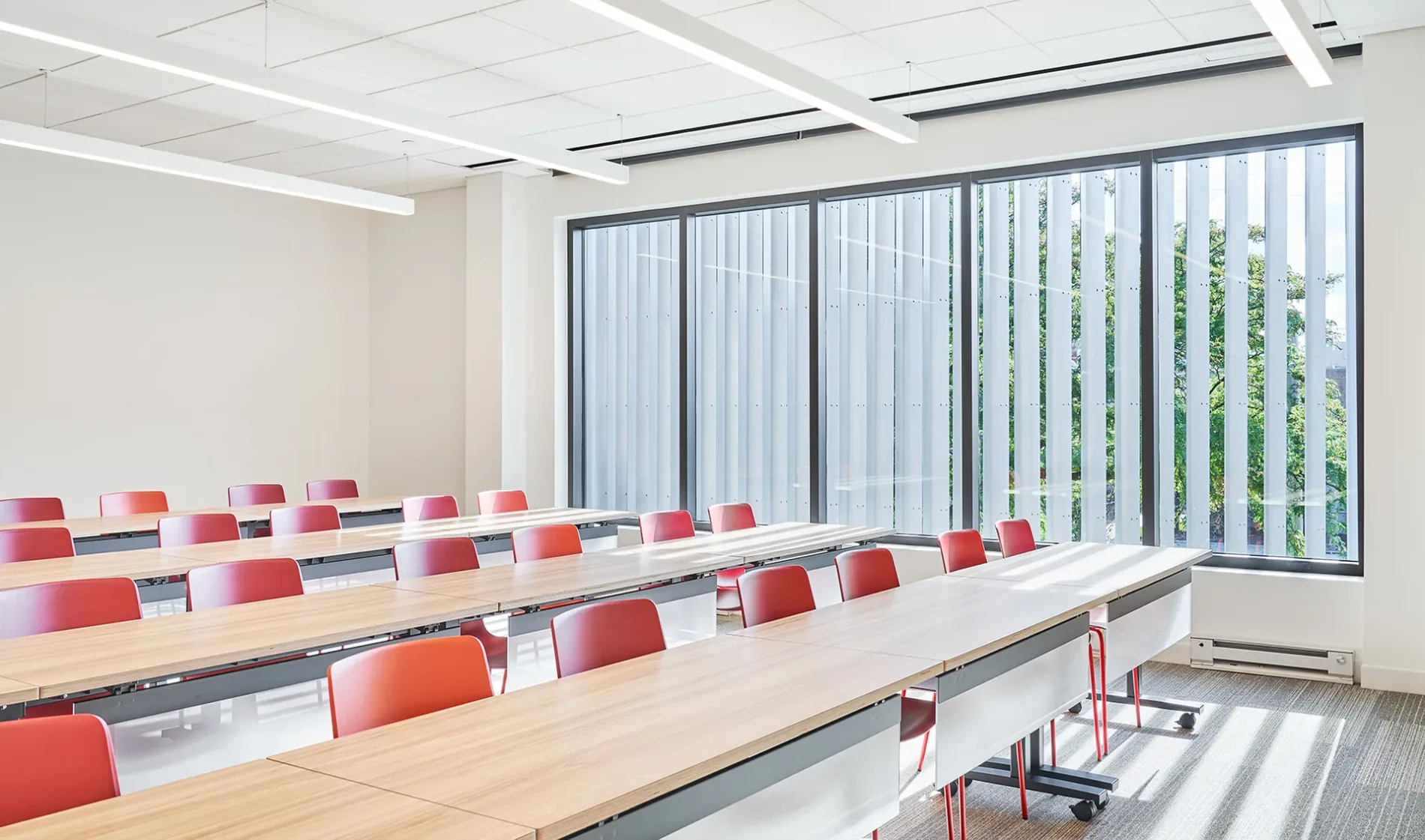 classroom with big windows at the kansas city art institute