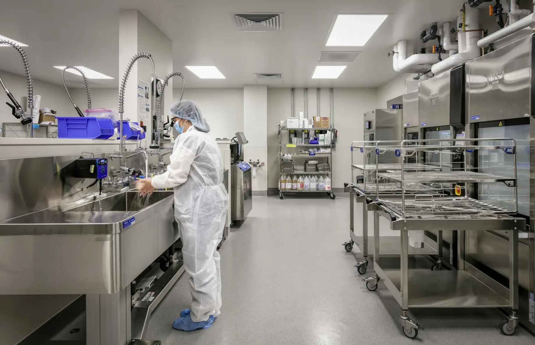 Olathe Health Employee in the new sterile processing room by McCownGordon Construction