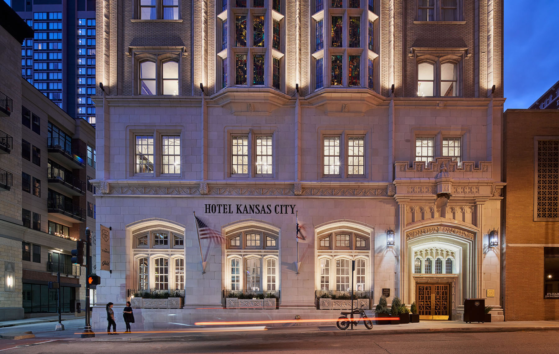 The limestone exterior of Hotel Kansas City.
