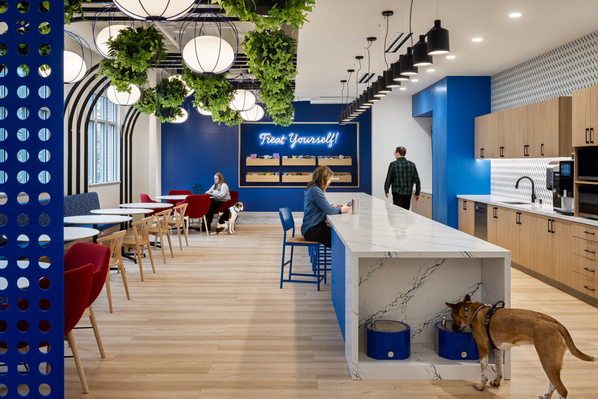 McCownGordon completed an office expansion for Hill's Pet Nutrition.