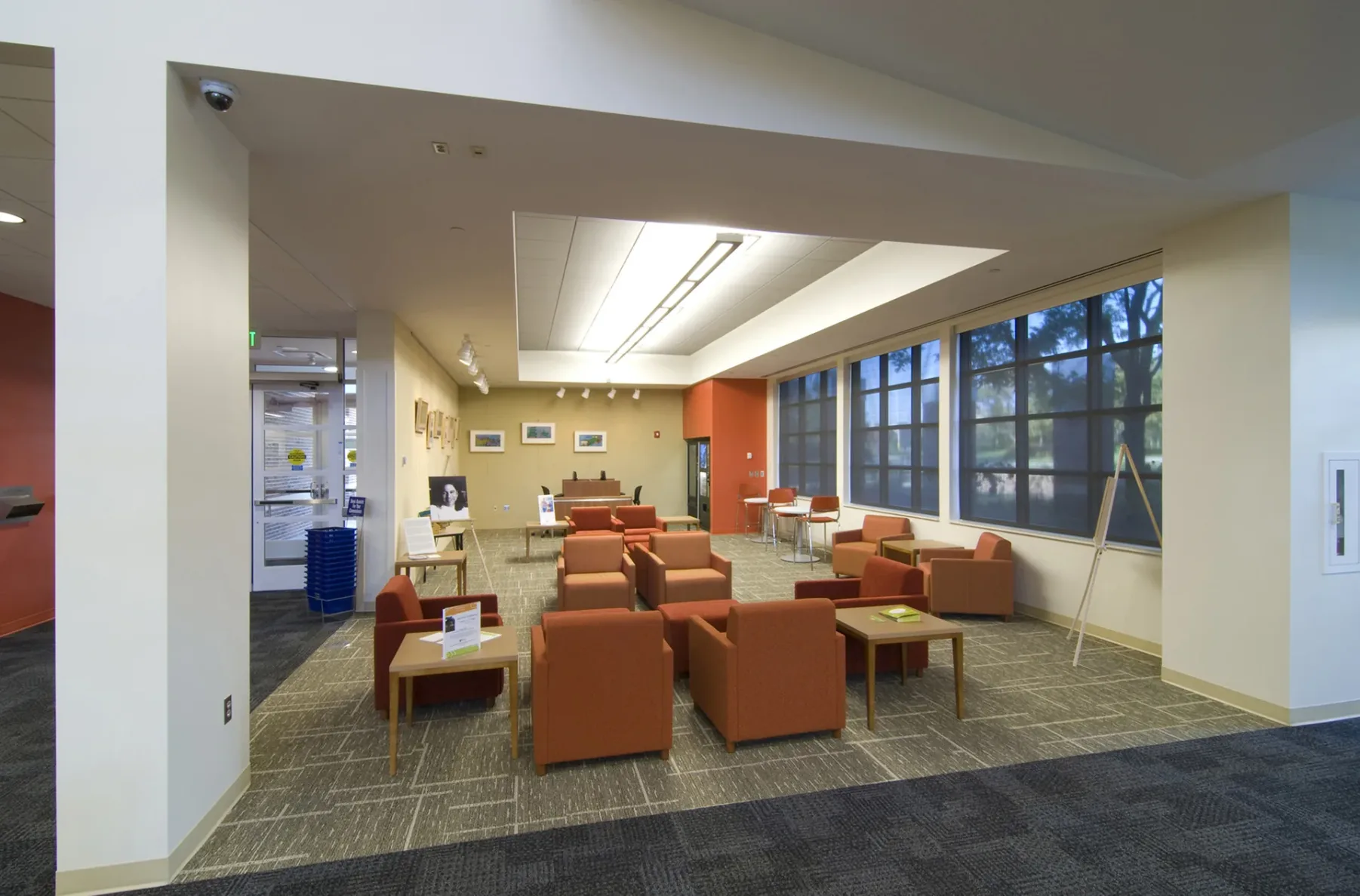 Leawood Pioneer Library