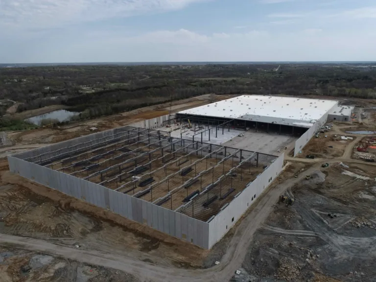 A manufacturing distribution facility being built by McCownGordon
