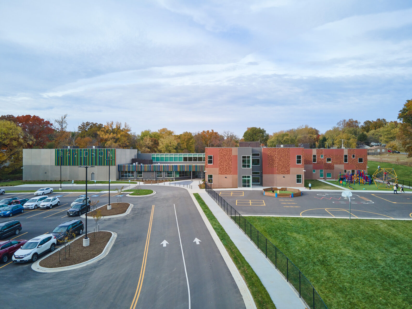 Exterior photo of Davidson Elementary School built by McCownGordon in Kansas City