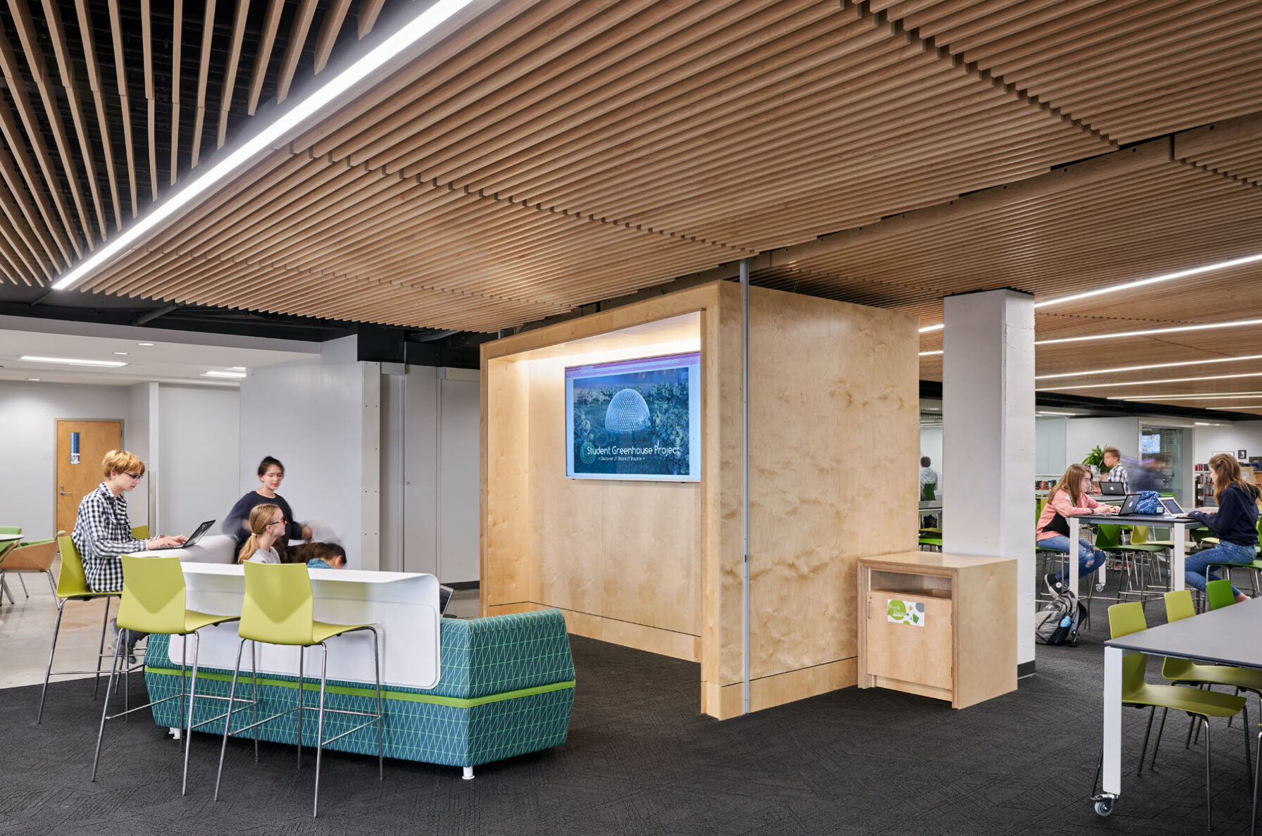 Lawrence Free State High School - Media Center and collaboration space