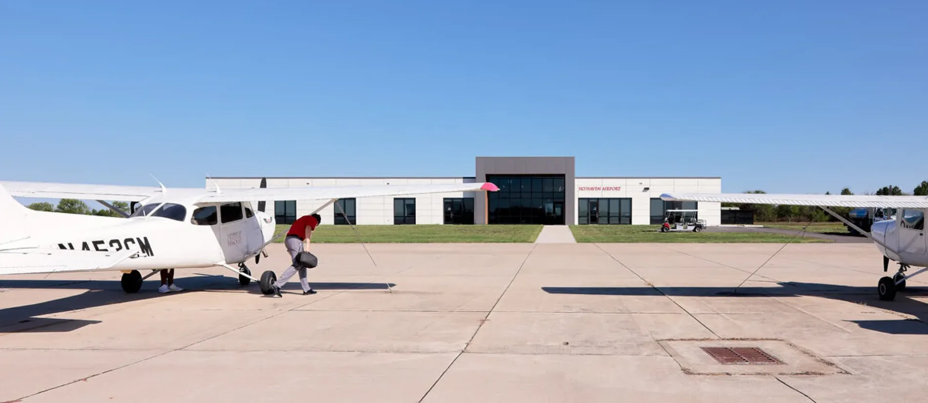 Airplanes at SkyHaven Flight School