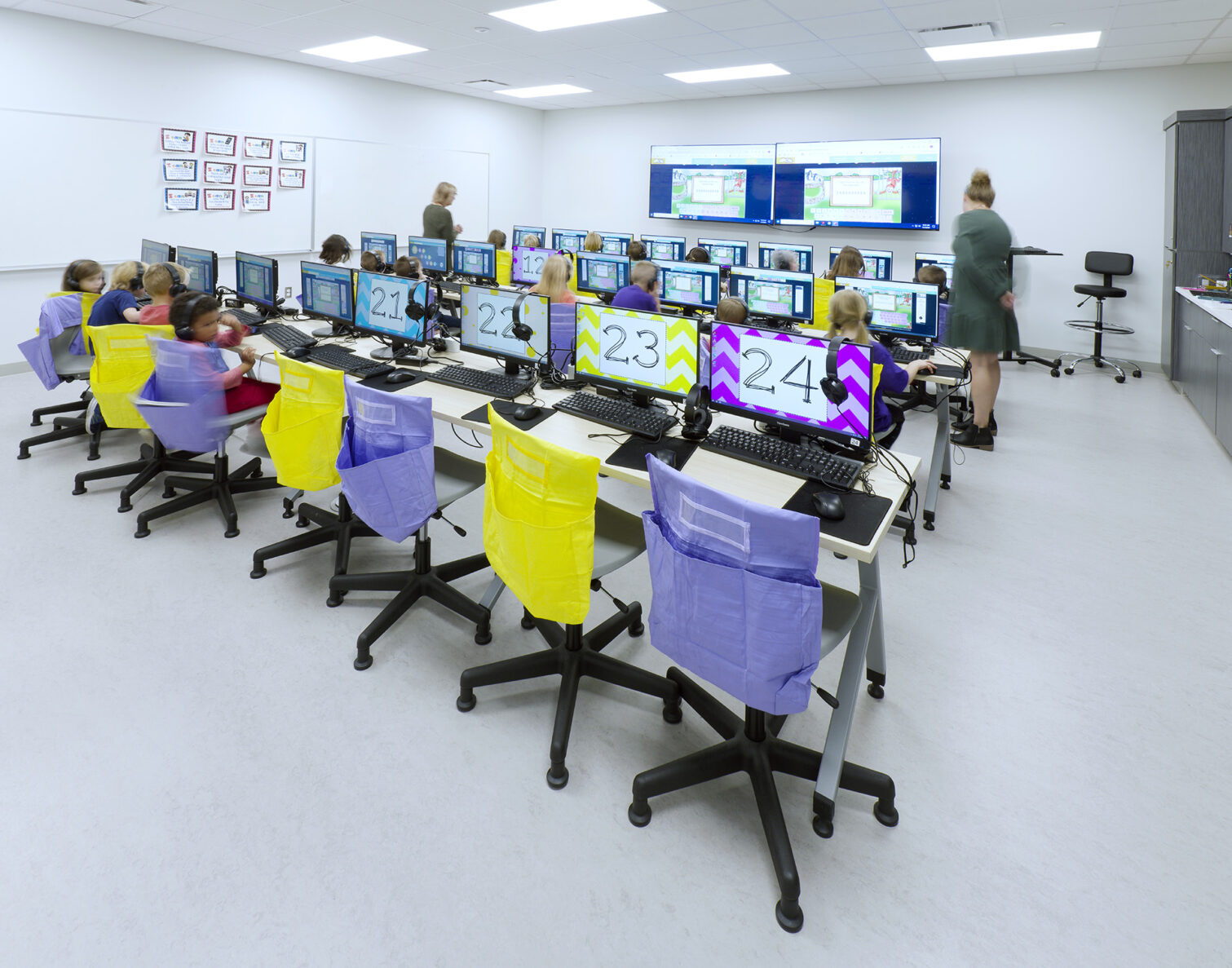 Weber Elementary - Nevada R-V Schools MO - computer room