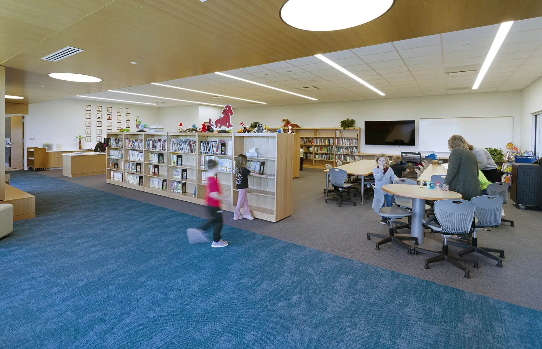 Weber Elementary - Nevada R-V Schools MO - library
